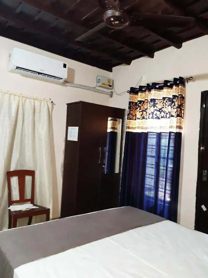 Vakantiehuis Valiyath Holidays Homestay Mundrothuruth